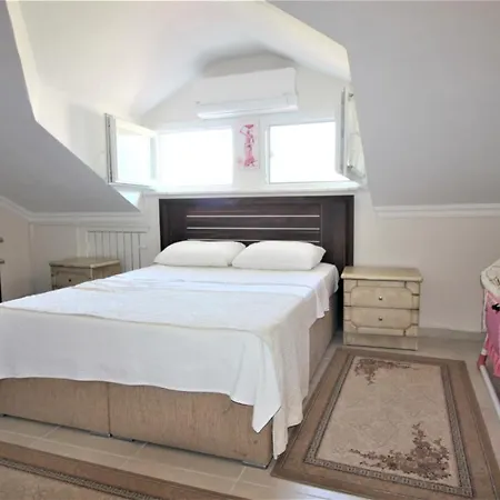 Villa Dalyan - Villa Basaran Sleeps Up To 9 Guests Dalyan